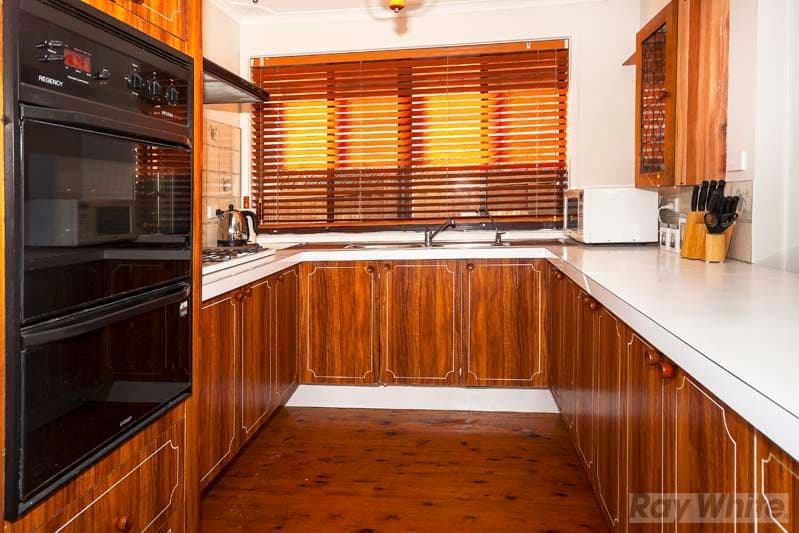 11 Bougainville Avenue, BOSSLEY PARK NSW 2176, Bossley Park - Thumbnail 2