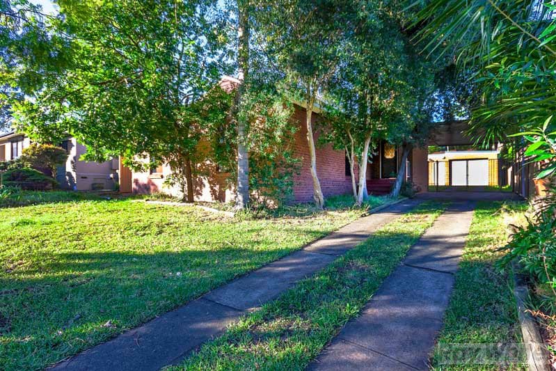 11 Bougainville Avenue, BOSSLEY PARK NSW 2176, Bossley Park - Thumbnail 4
