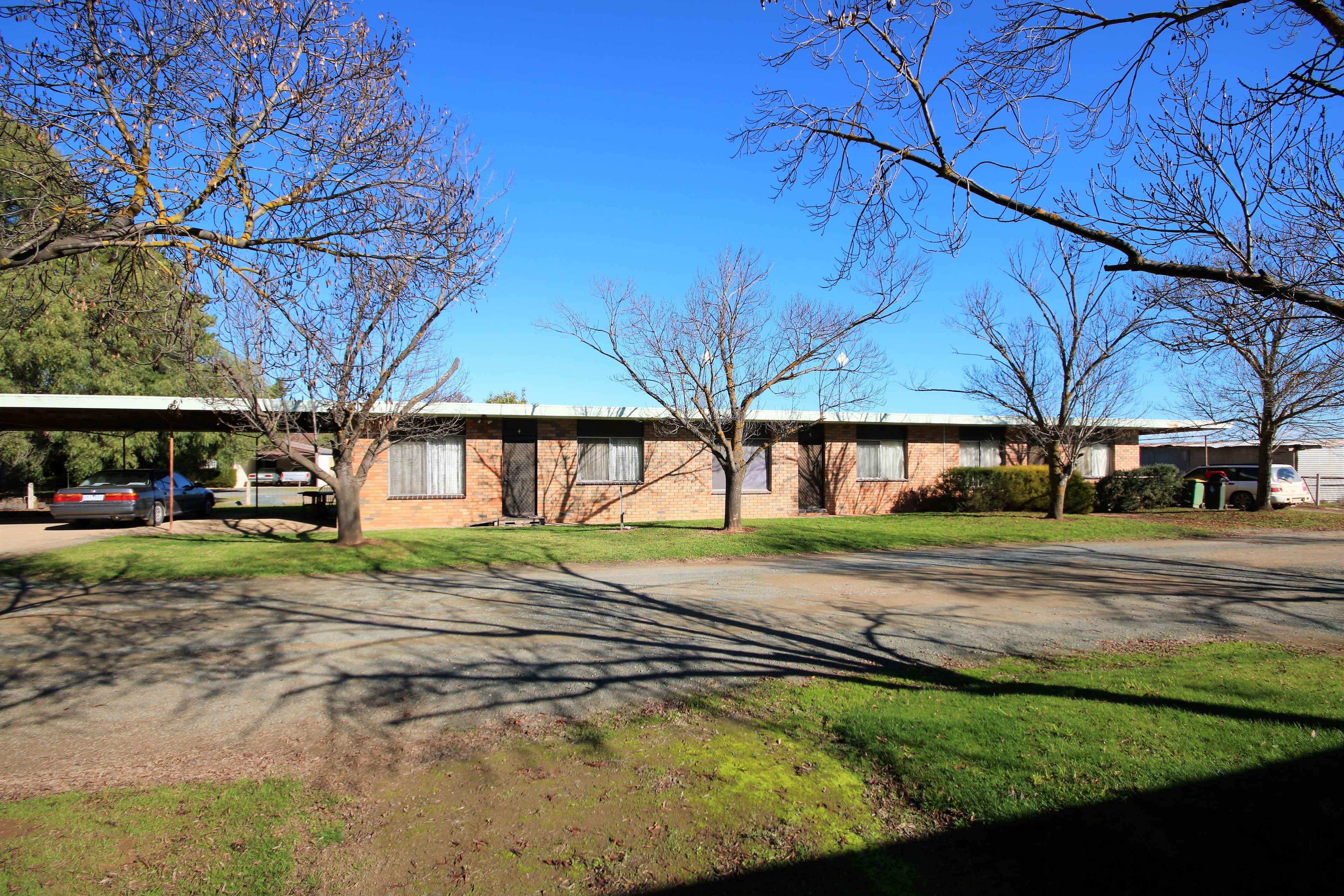 units 1-6 28 Railway Road, Rochester VIC 3561, Rochester - Image 1