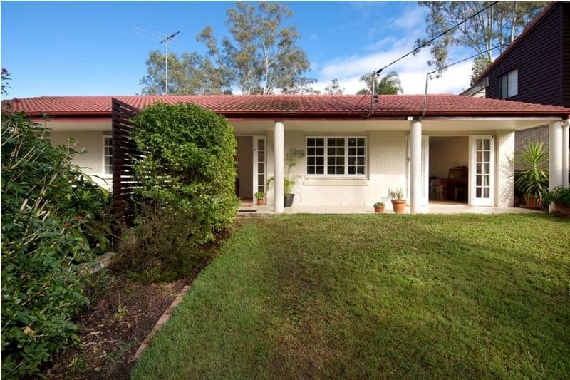 14 Rialanna Street, KENMORE QLD 4069, Kenmore - Thumbnail 2