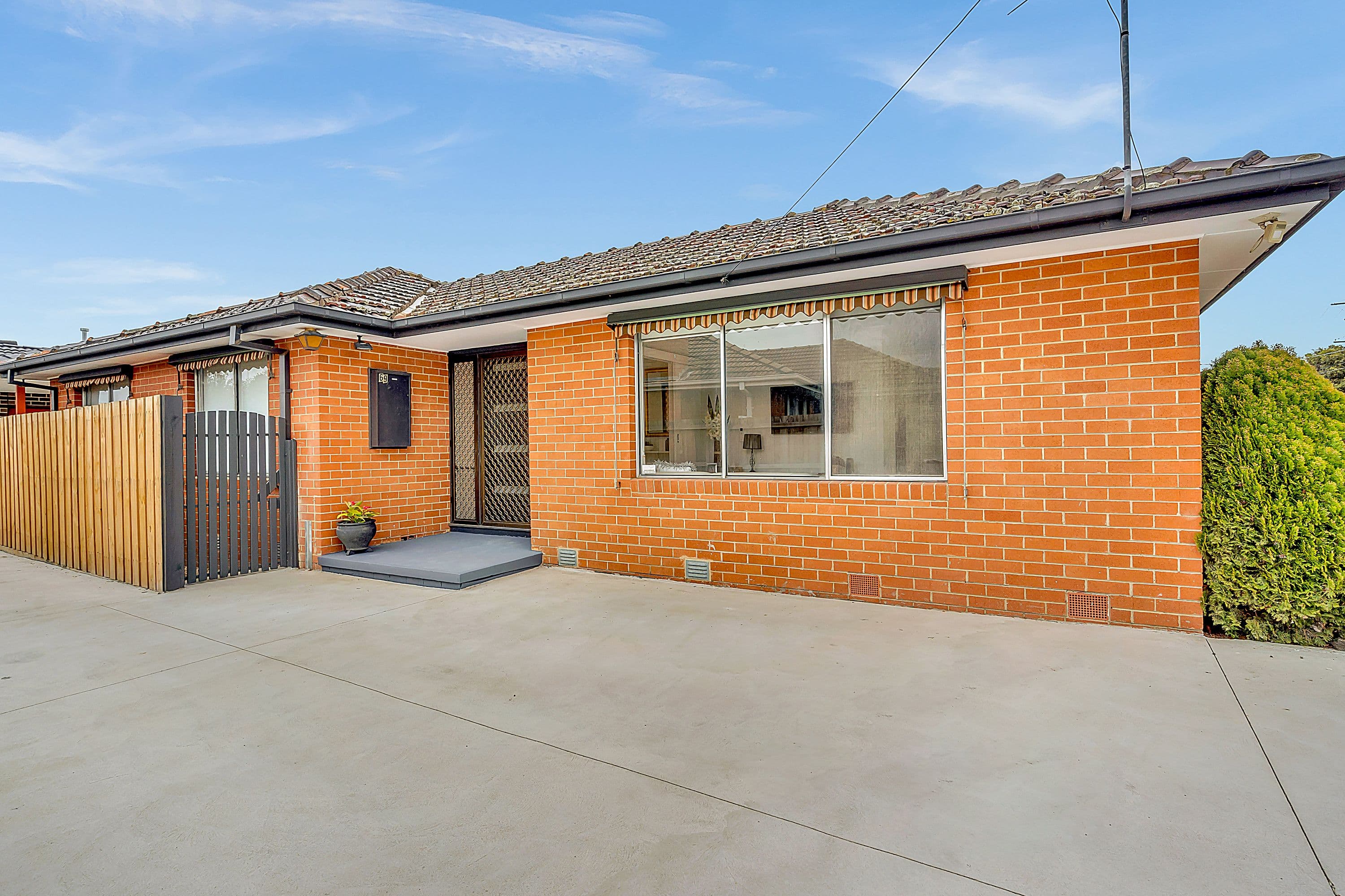 69 Wattleglen Street, Craigieburn VIC 3064, Craigieburn - Thumbnail 3