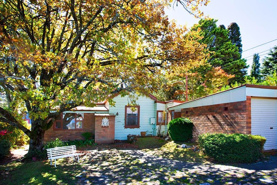 29 Staveley Parade, BLACKHEATH NSW 2785, Blackheath - Thumbnail 2