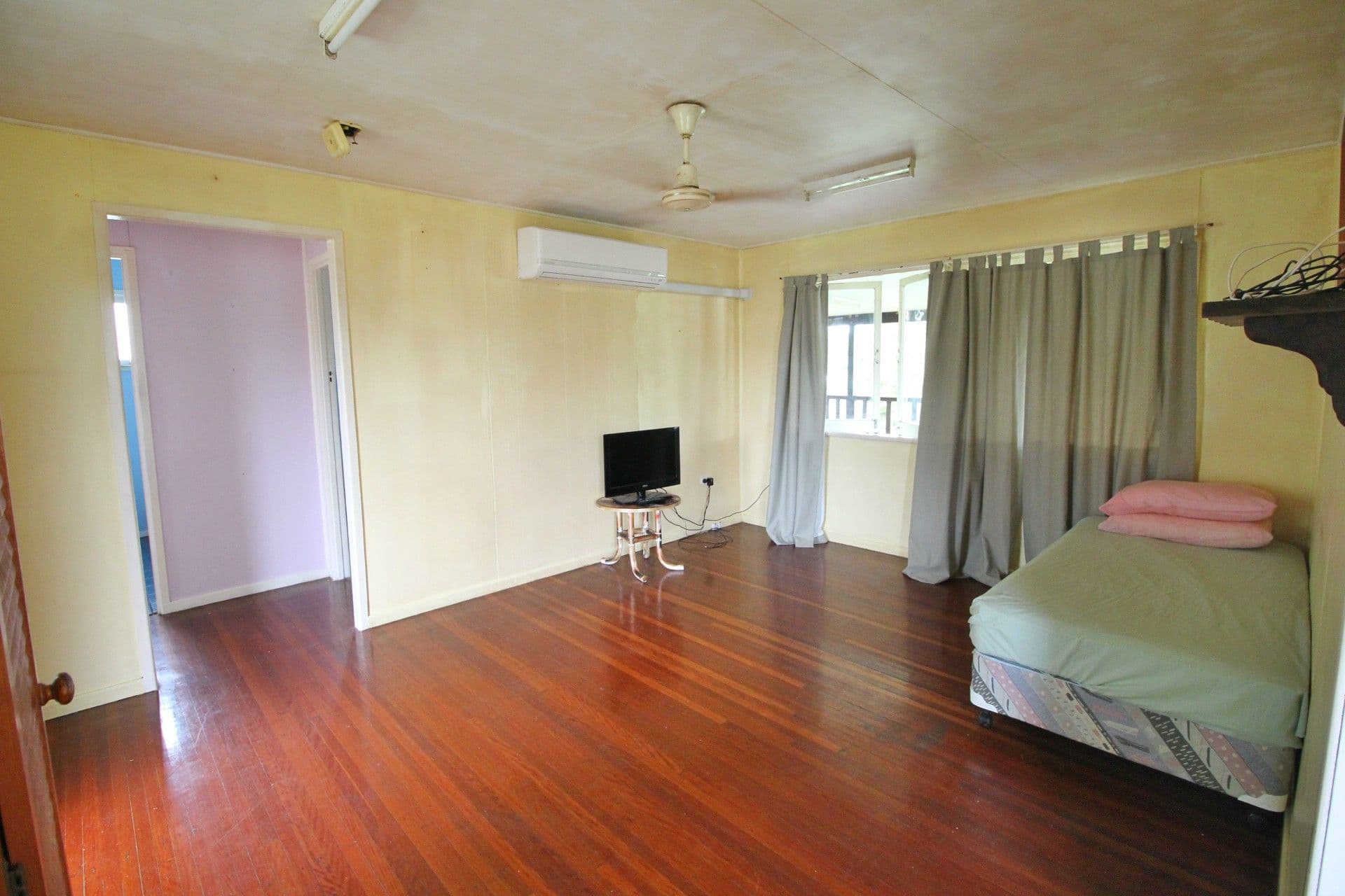 40 Place Avenue, Sarina QLD 4737, Sarina - Thumbnail 5