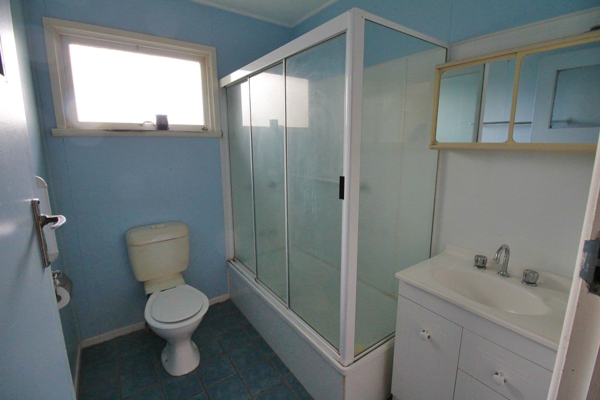 40 Place Avenue, Sarina QLD 4737, Sarina - Thumbnail 7
