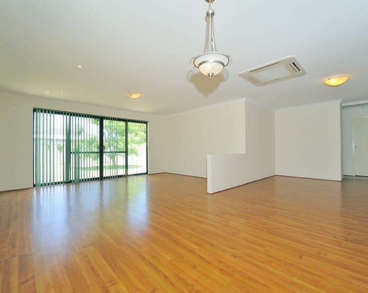 76 Pimento Circle, PORT KENNEDY WA 6172, Port Kennedy - Thumbnail 3