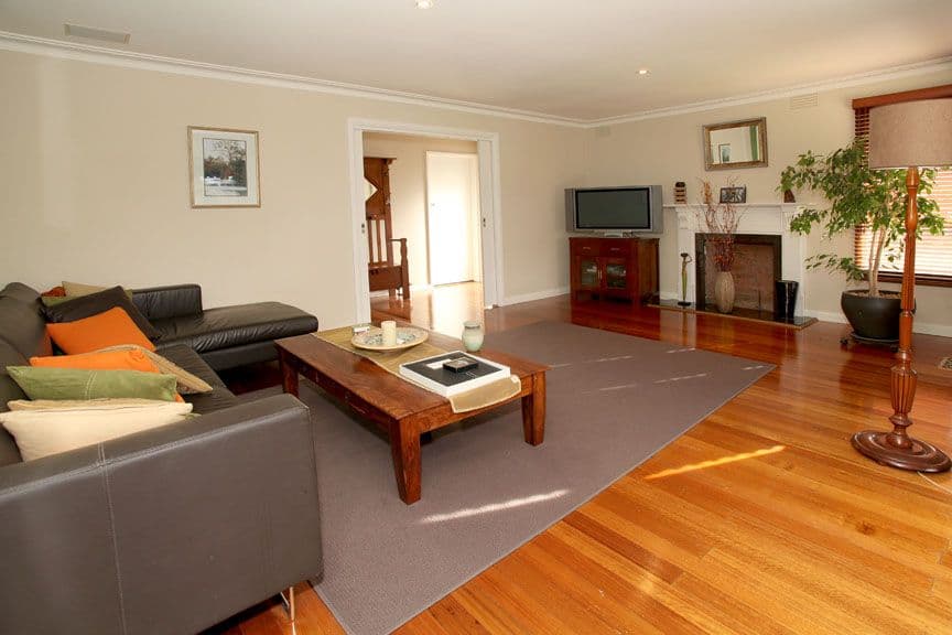 51 Grantley Drive, GLEN WAVERLEY VIC 3150, Glen Waverley - Thumbnail 2