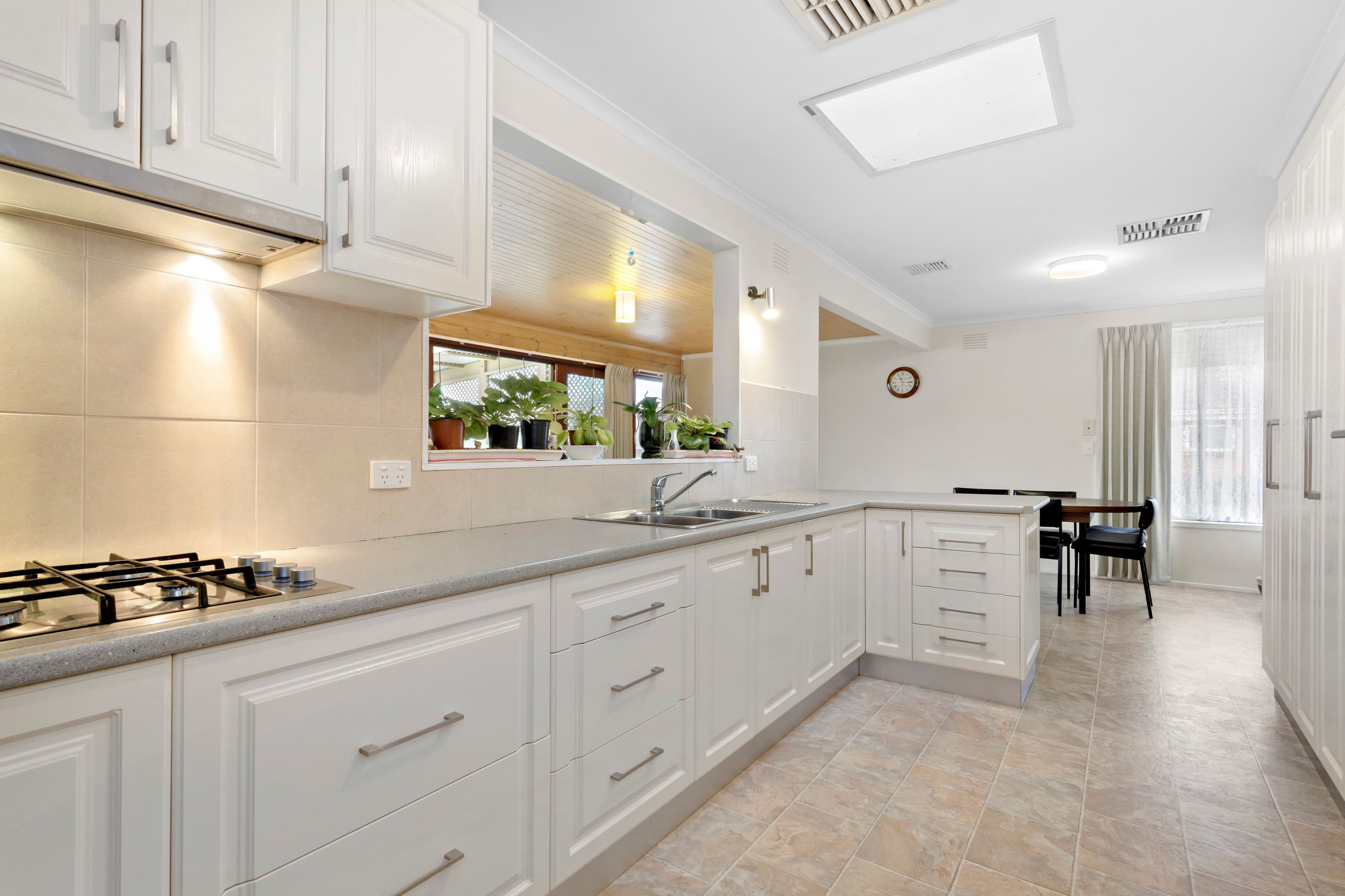 222 Darebin Drive, Lalor VIC 3075, Lalor - Thumbnail 5