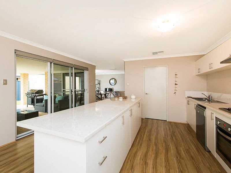 21 Lagoon Pass, Baldivis WA 6171, Baldivis - Thumbnail 8