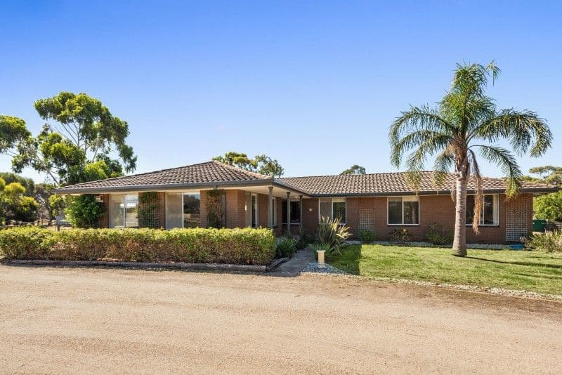 20 Alison Drive, Lara VIC 3212, Lara - Thumbnail 2