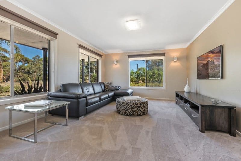 20 Alison Drive, Lara VIC 3212, Lara - Thumbnail 3