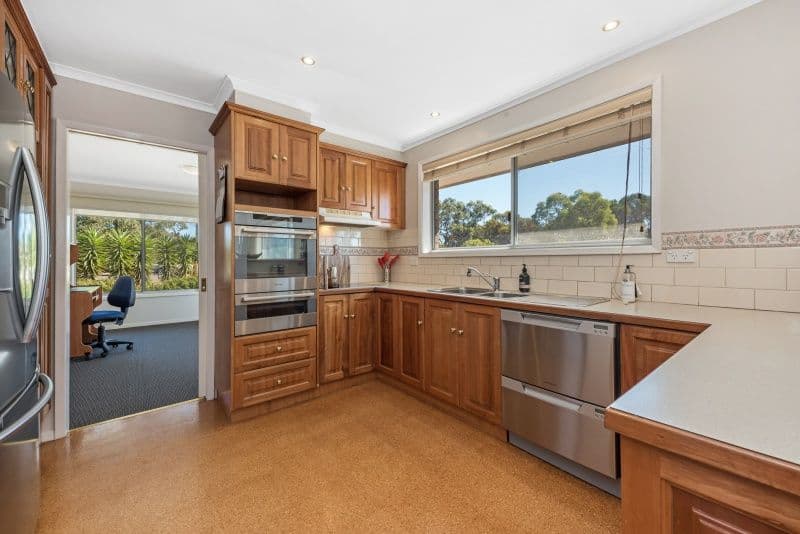 20 Alison Drive, Lara VIC 3212, Lara - Thumbnail 5