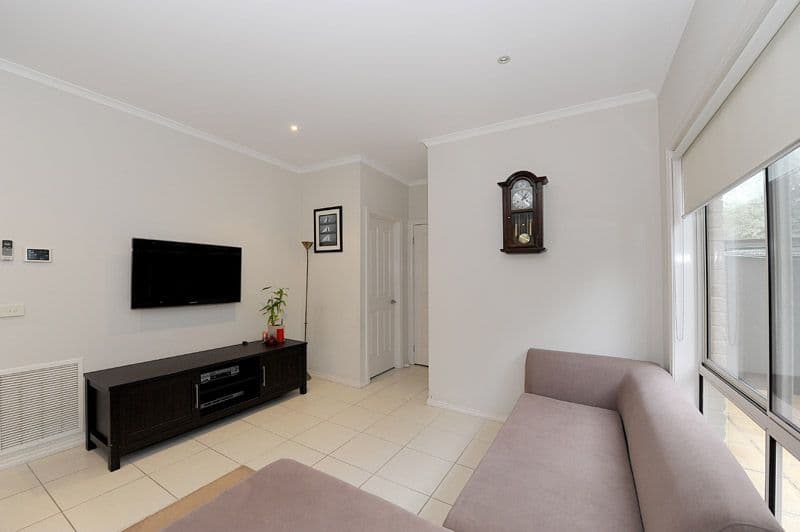 22 Watling Grove, FERNTREE GULLY VIC 3156, Ferntree Gully - Thumbnail 3