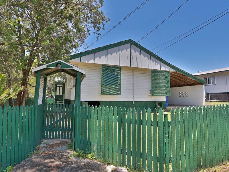 31 Ettarre Street, BRACKEN RIDGE QLD 4017, Bracken Ridge - Thumbnail 2