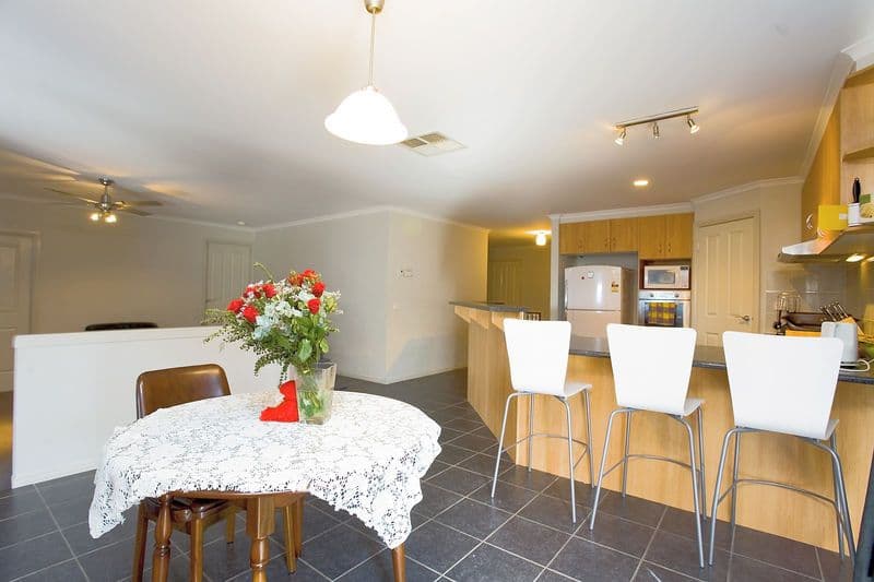 22 Lorikeet Crescent, WHITTLESEA VIC 3757, Whittlesea - Thumbnail 7