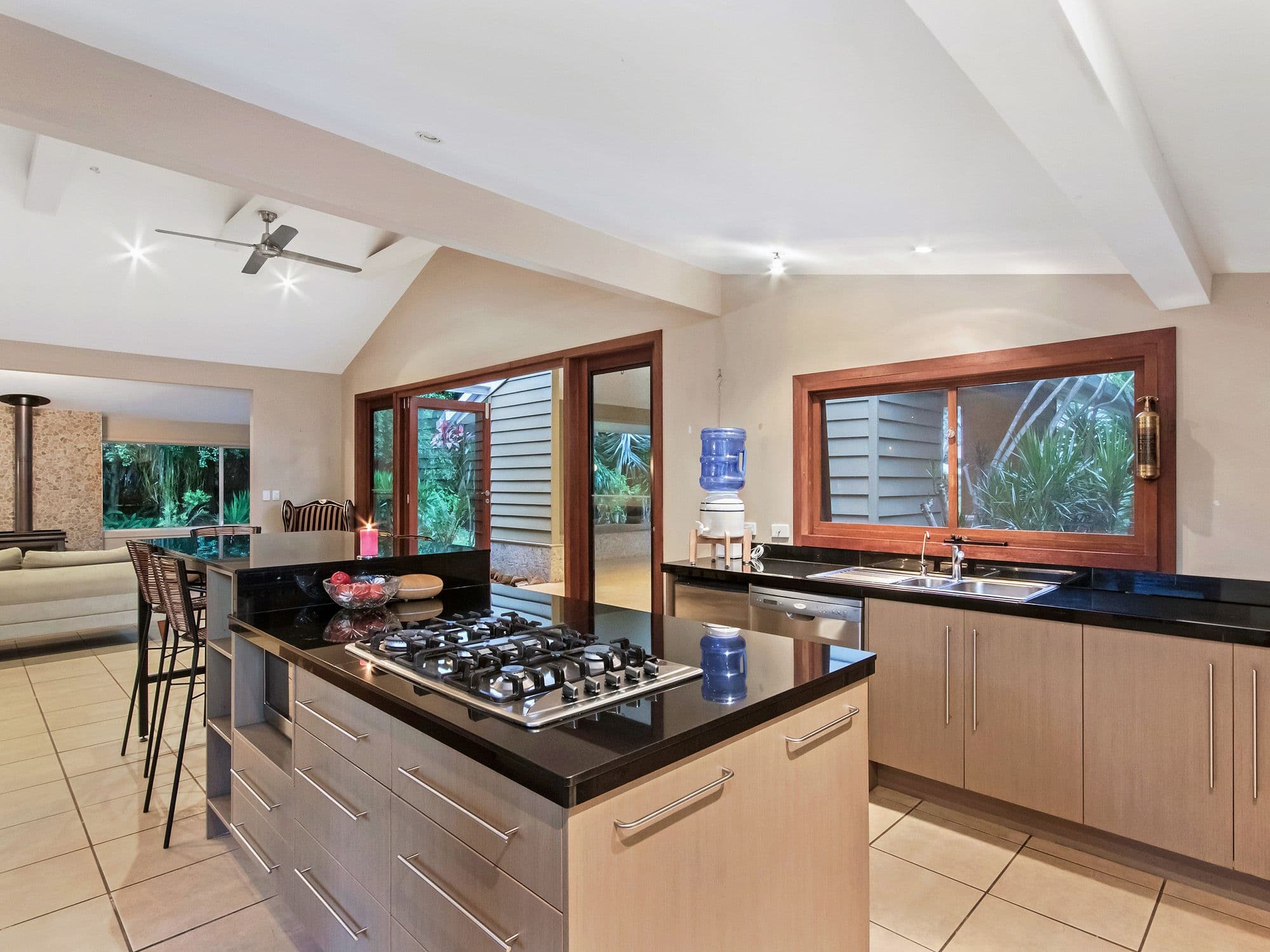 26-28 North Street, Tamborine Mountain QLD 4272, Tamborine Mountain - Thumbnail 5