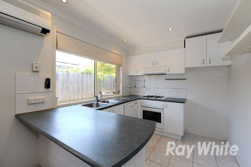 98 Amberly Park Drive, NARRE WARREN SOUTH VIC 3805, Narre Warren South - Thumbnail 2