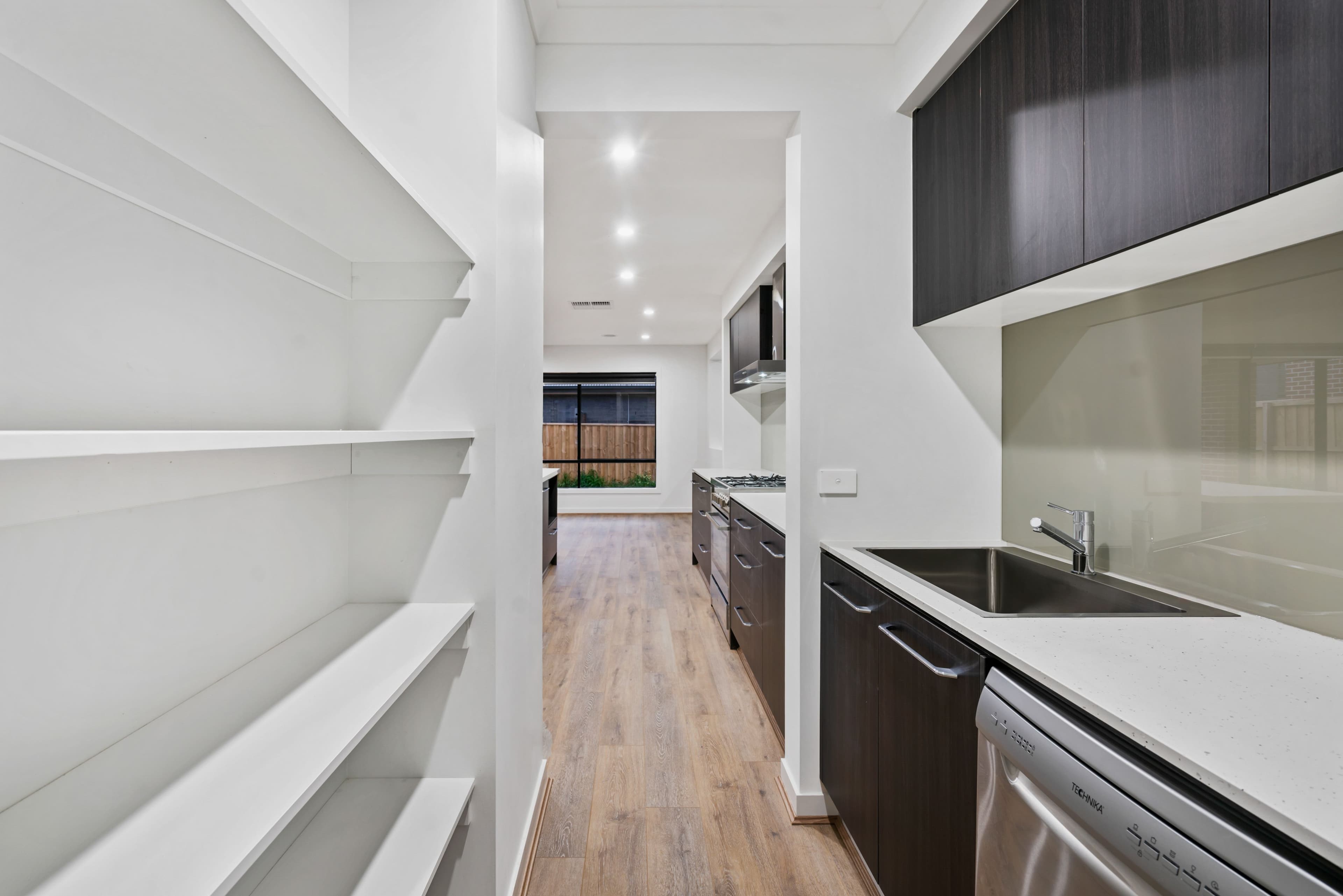 267 Frontier Avenue, AINTREE VIC 3336, Aintree - Thumbnail 4