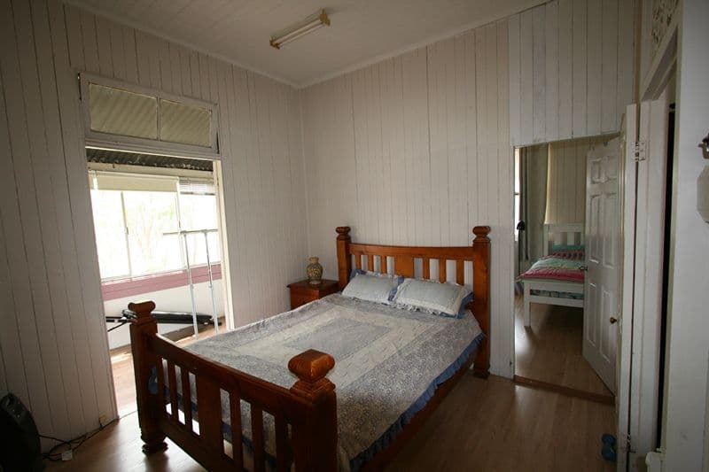 24 Martin Street, WOODEND QLD 4305, Woodend - Thumbnail 5