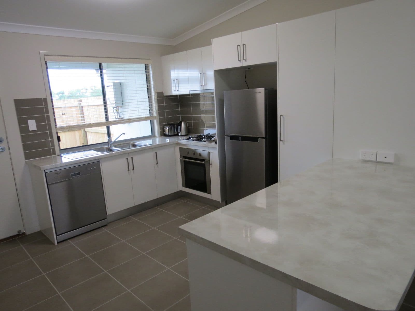 21 Rivergum Drive, Emerald QLD 4720, Emerald - Thumbnail 7