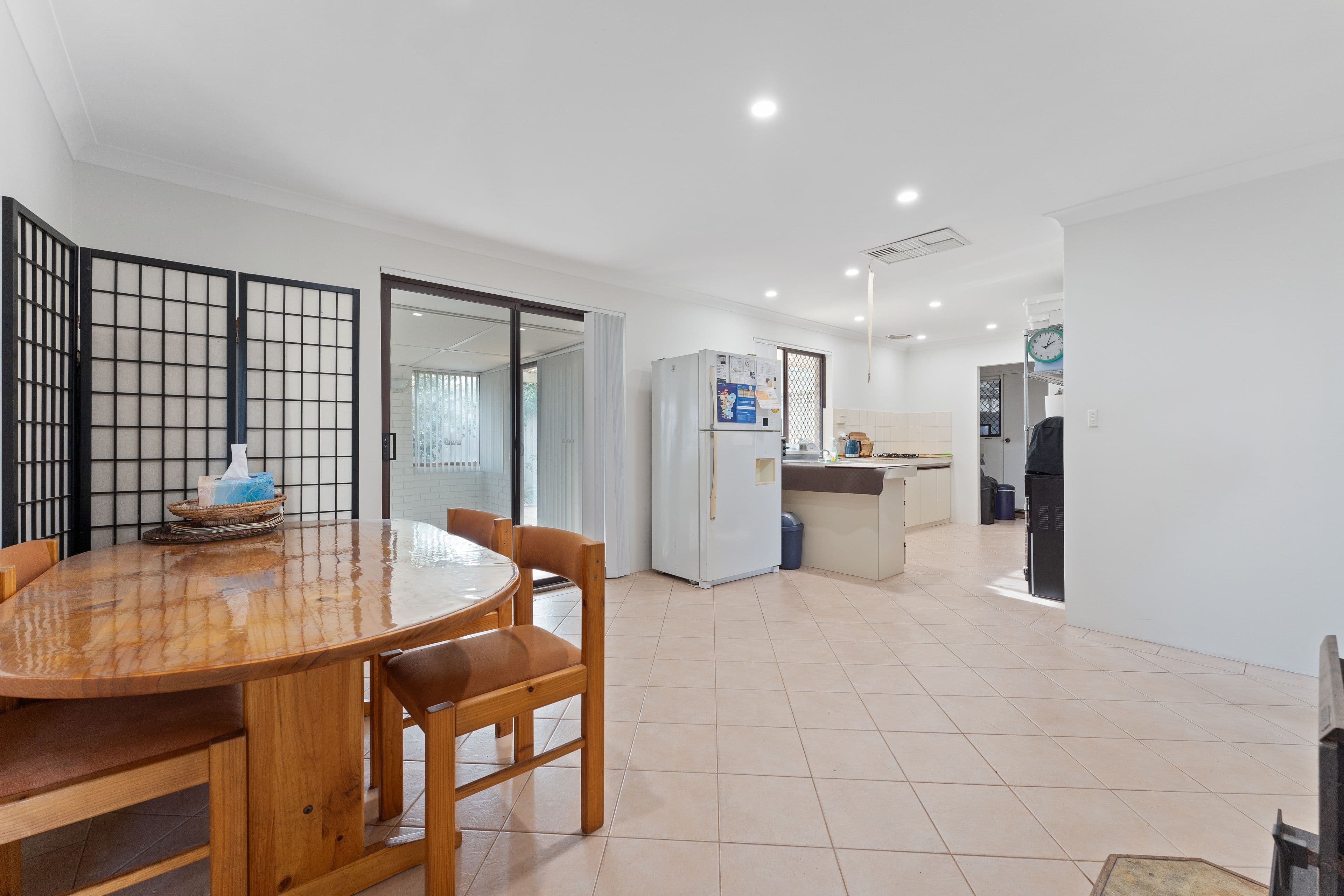1 Raeside Crescent, Cooloongup WA 6168, Cooloongup - Thumbnail 8