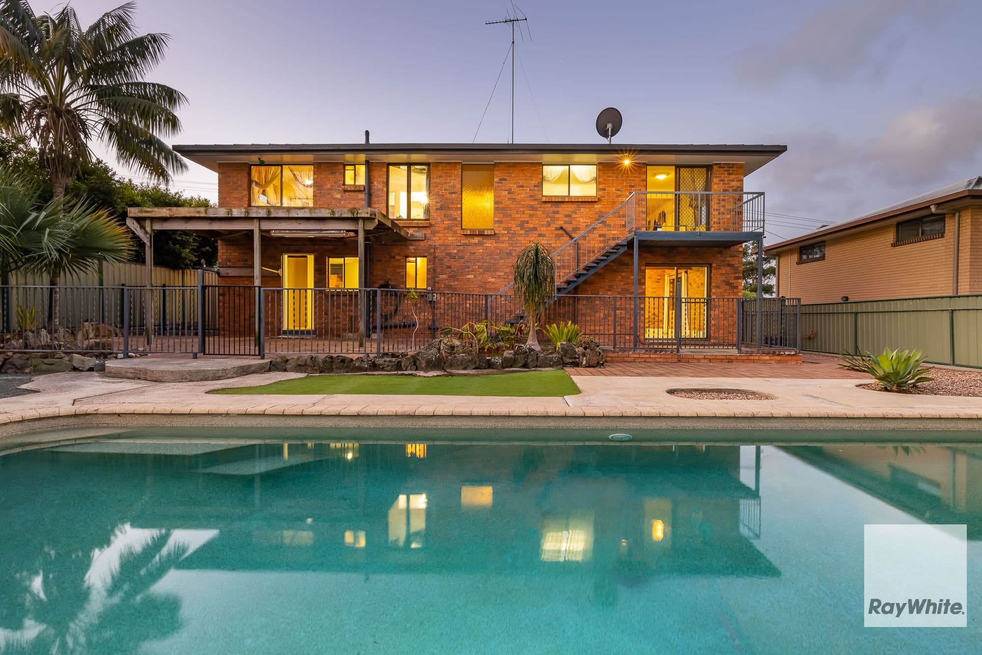 11 Phillip Street, Redland Bay QLD 4165, Redland Bay - Thumbnail 2