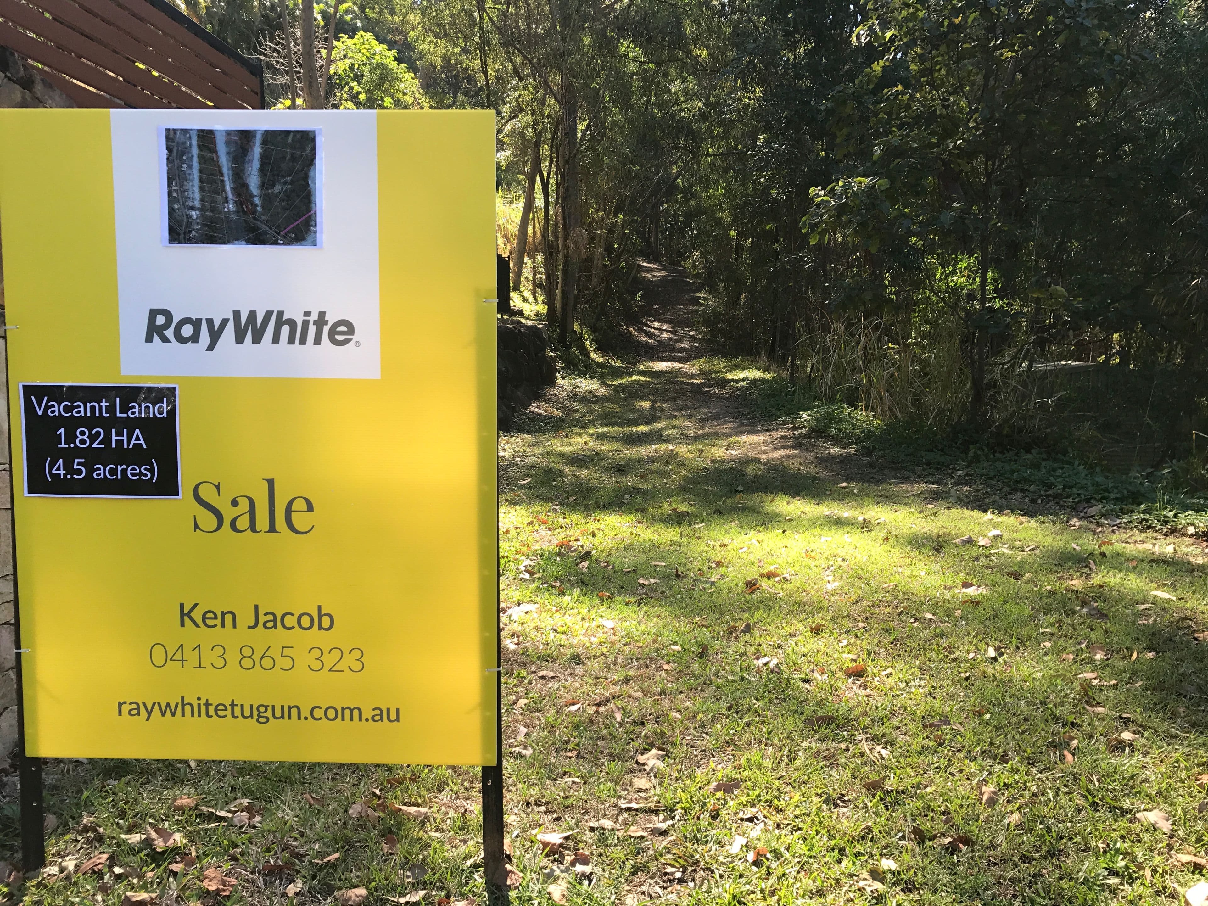 210 Tierney Drive, Currumbin Waters QLD 4223, Currumbin Waters - Thumbnail 2