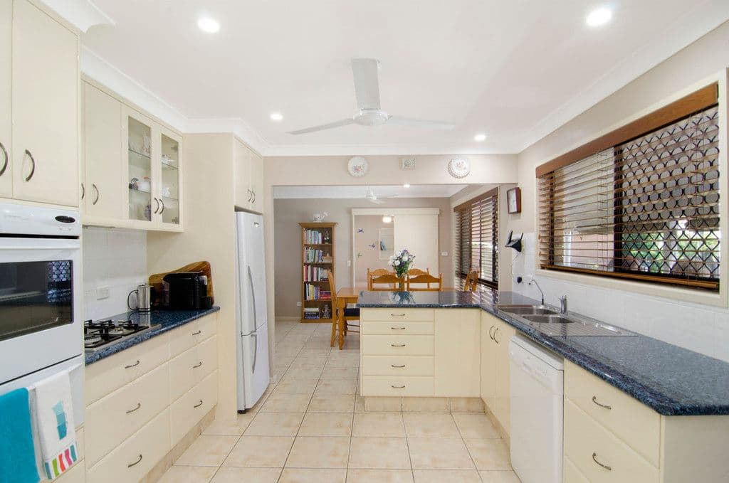 339 Adina Avenue, BILINGA QLD 4225, Bilinga - Thumbnail 3