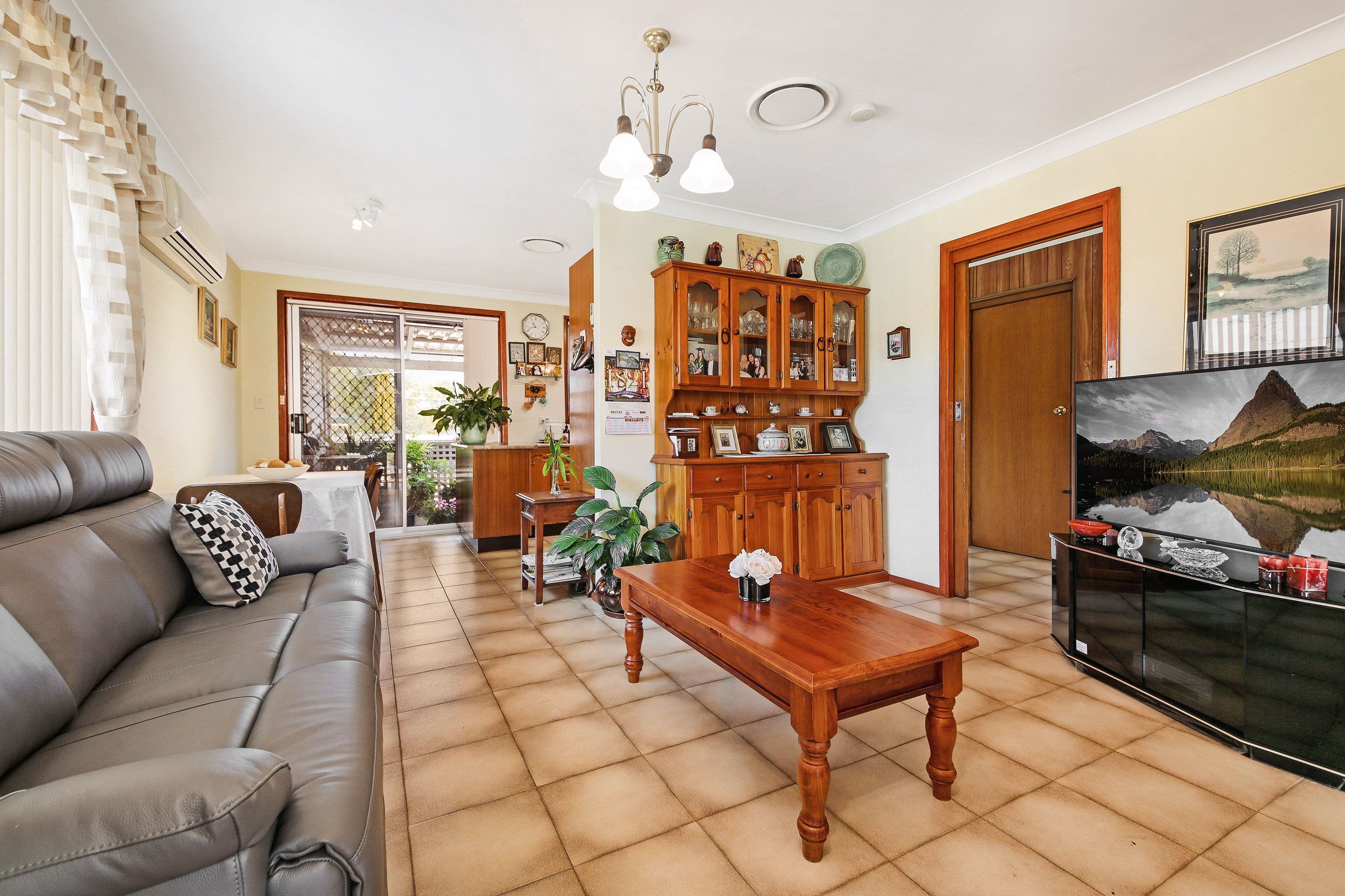 6 Dalton Avenue, Condell Park NSW 2200, Condell Park - Thumbnail 2