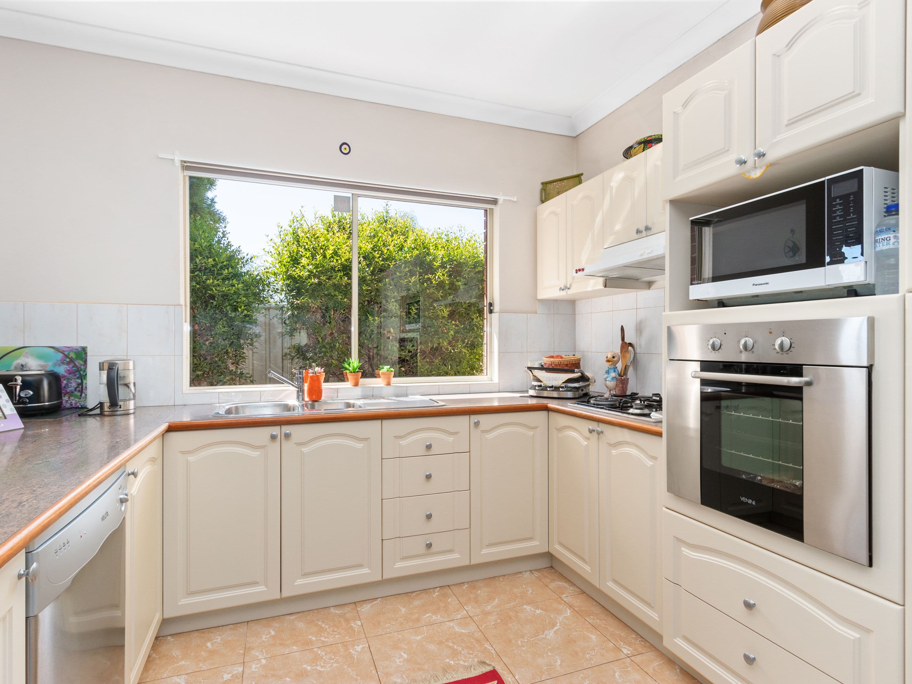 5 Bradford Street, Cannington WA 6107, Cannington - Thumbnail 4