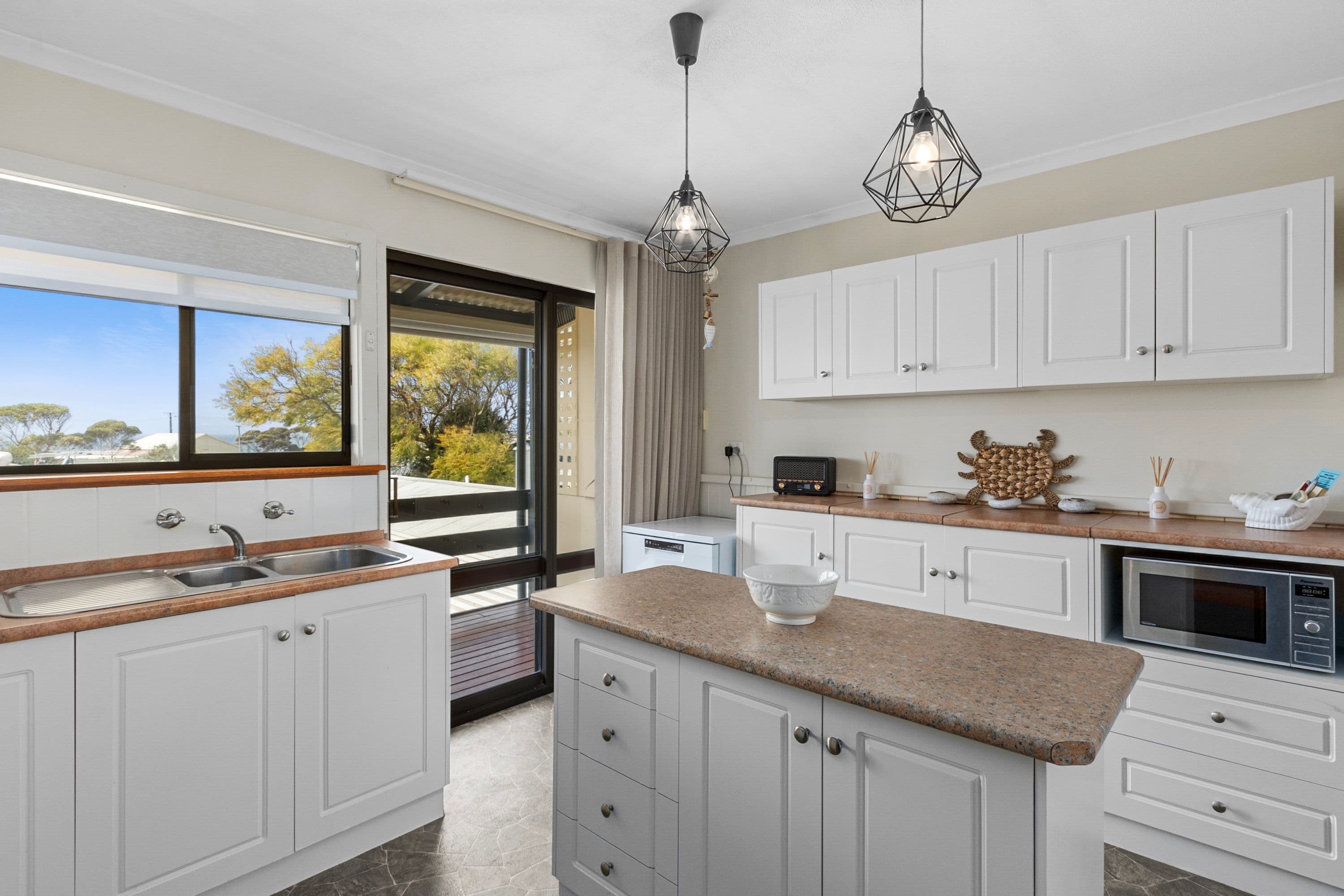 9 Gweneth Court, Port Vincent SA 5581, Port Vincent - Thumbnail 4