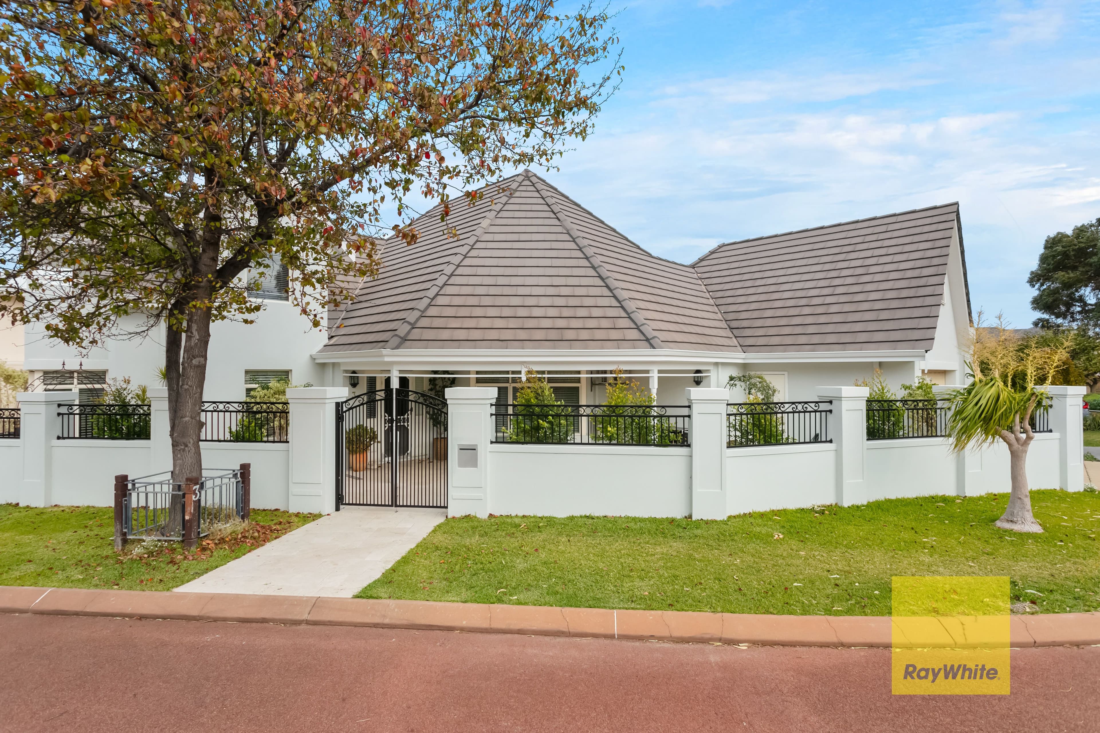 #3 Pethybridge Heights, Mosman Park WA 6012, Mosman Park - Image 1