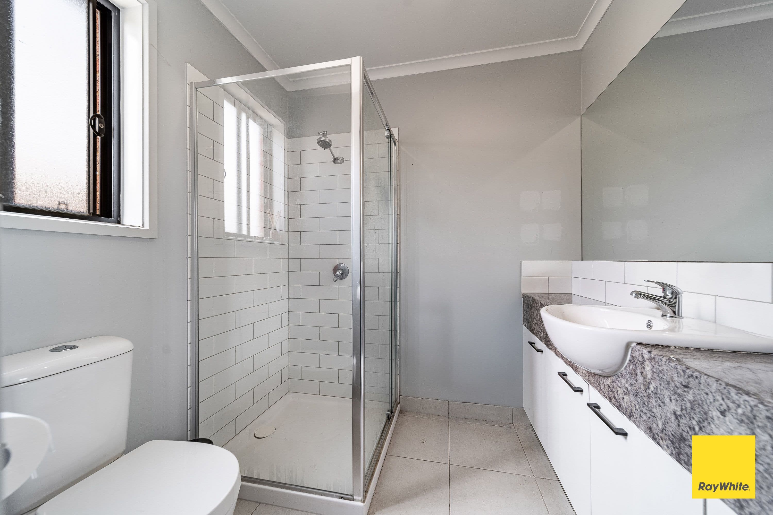 3 Kingfisher Avenue, Kangaroo Flat VIC 3555, Kangaroo Flat - Thumbnail 3