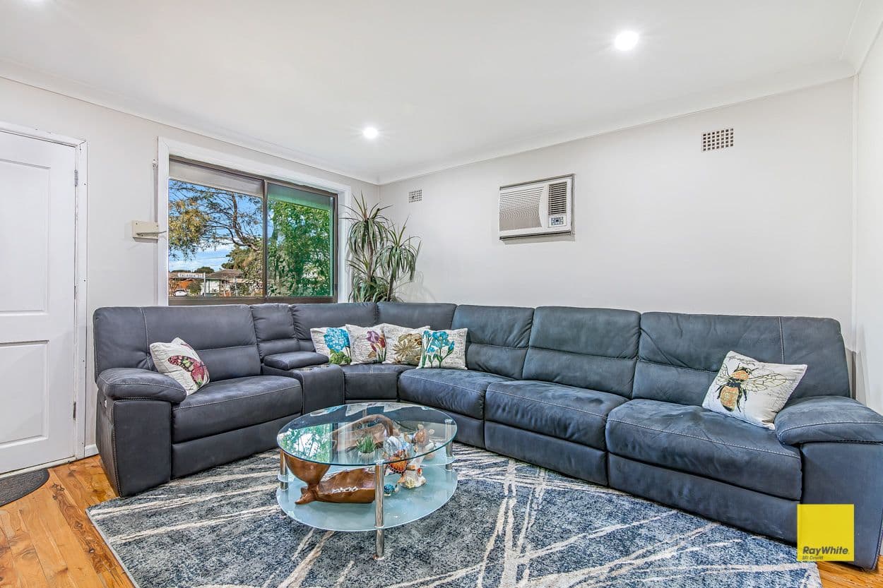 81 Torres Crescent, Whalan - Thumbnail 3