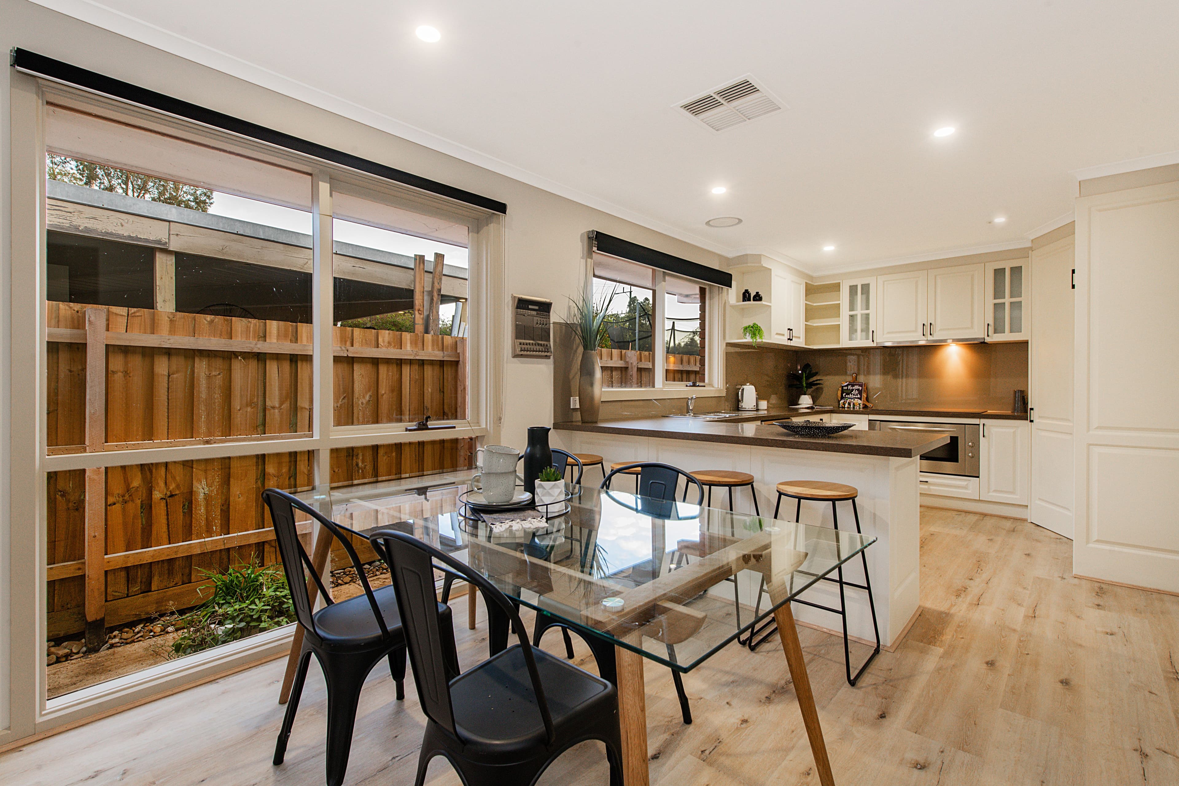 12 Arnhem Court, Rowville VIC 3178, Rowville - Thumbnail 4