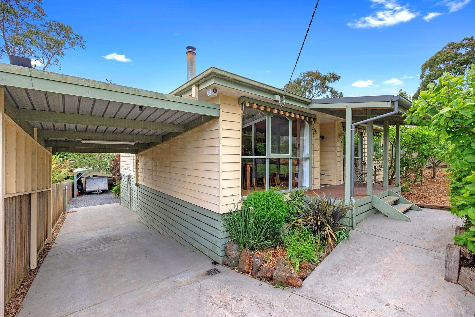 7 Weymar Crescent, Wandin North VIC 3139, Wandin North - Thumbnail 2