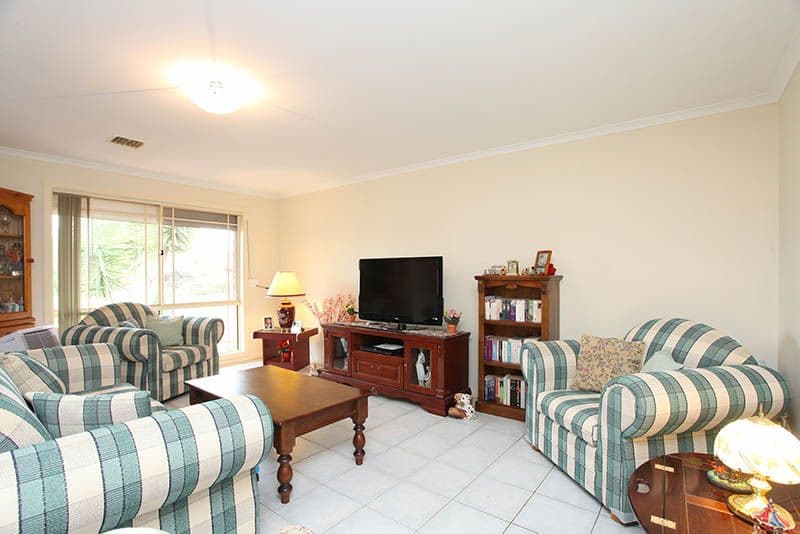 17 Magnolia Crescent, Craigmore SA 5114, Craigmore - Thumbnail 2
