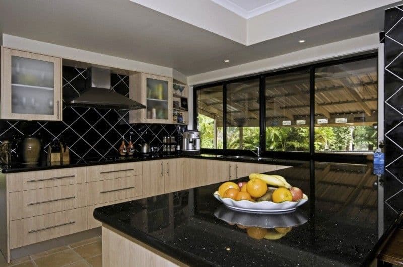 9 Katoomba Court, HELENSVALE QLD 4212, Helensvale - Thumbnail 3