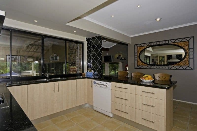 9 Katoomba Court, HELENSVALE QLD 4212, Helensvale - Thumbnail 4