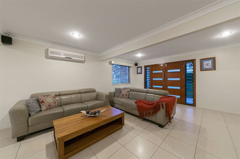 27 Bridgnorth Street, Carindale QLD 4152, Carindale - Thumbnail 2