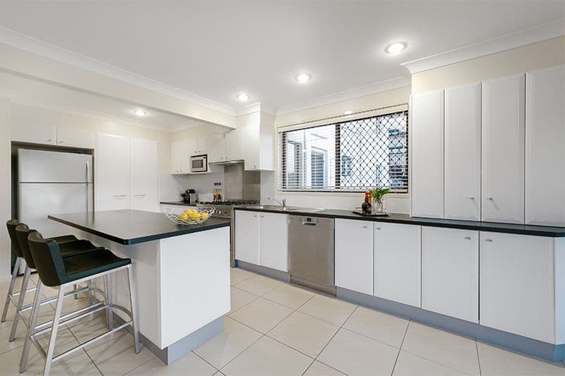 27 Bridgnorth Street, Carindale QLD 4152, Carindale - Thumbnail 4