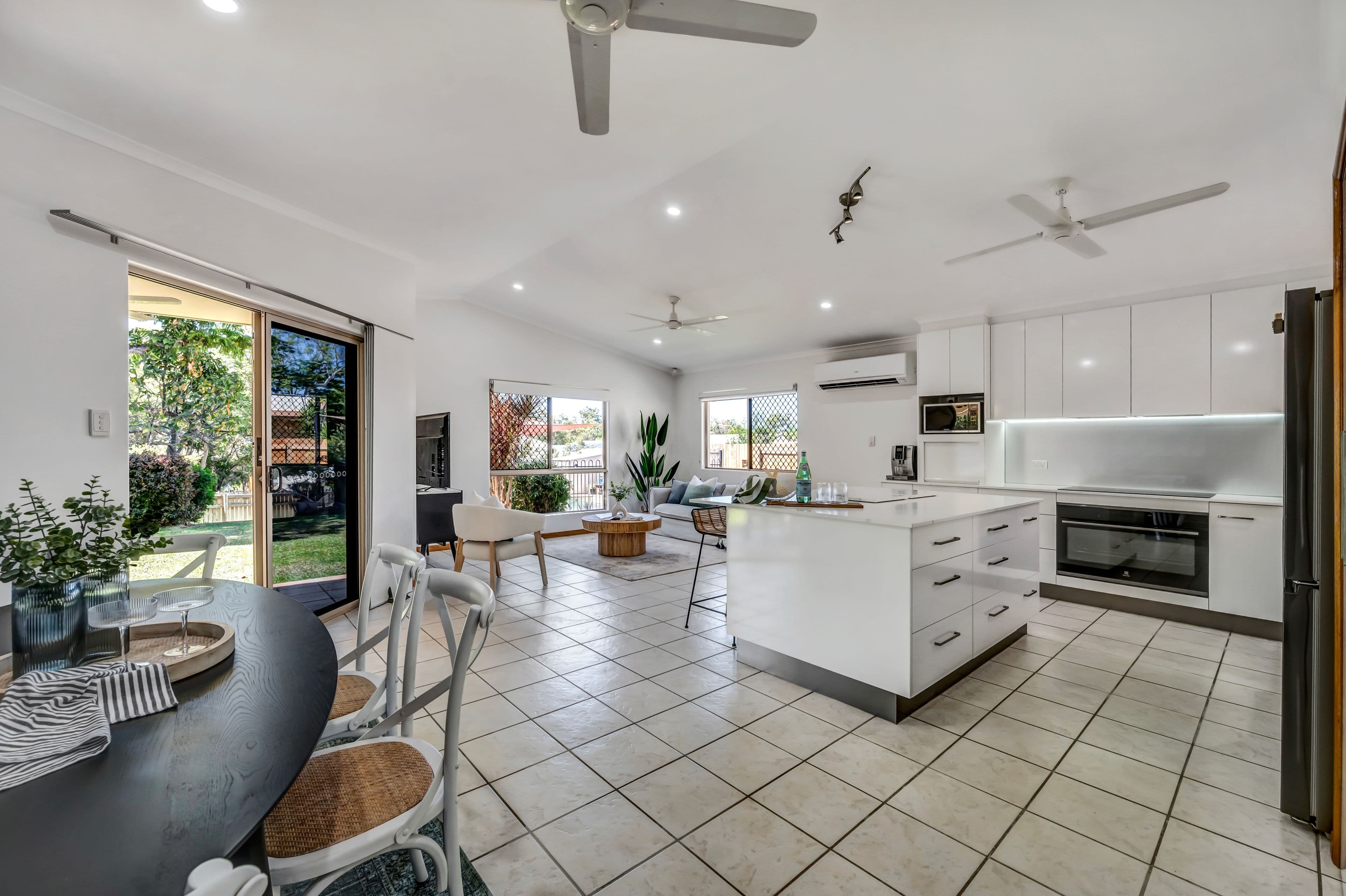 27 Crestbrook Drive, Mount Louisa QLD 4814, Mount Louisa - Thumbnail 8