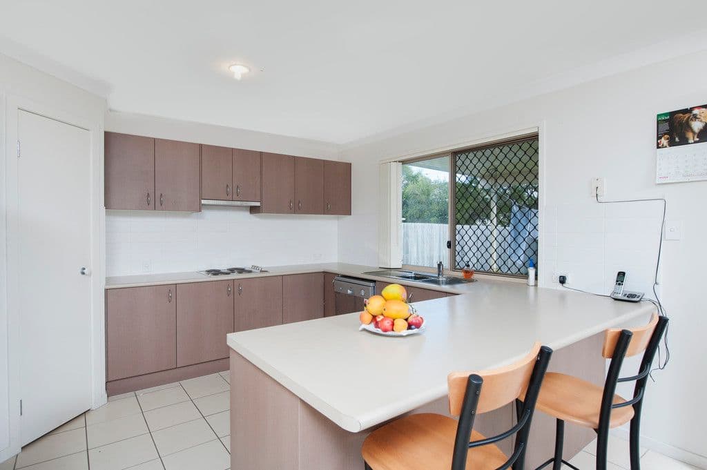26 Gemview Street, CALAMVALE QLD 4116, Calamvale - Thumbnail 2