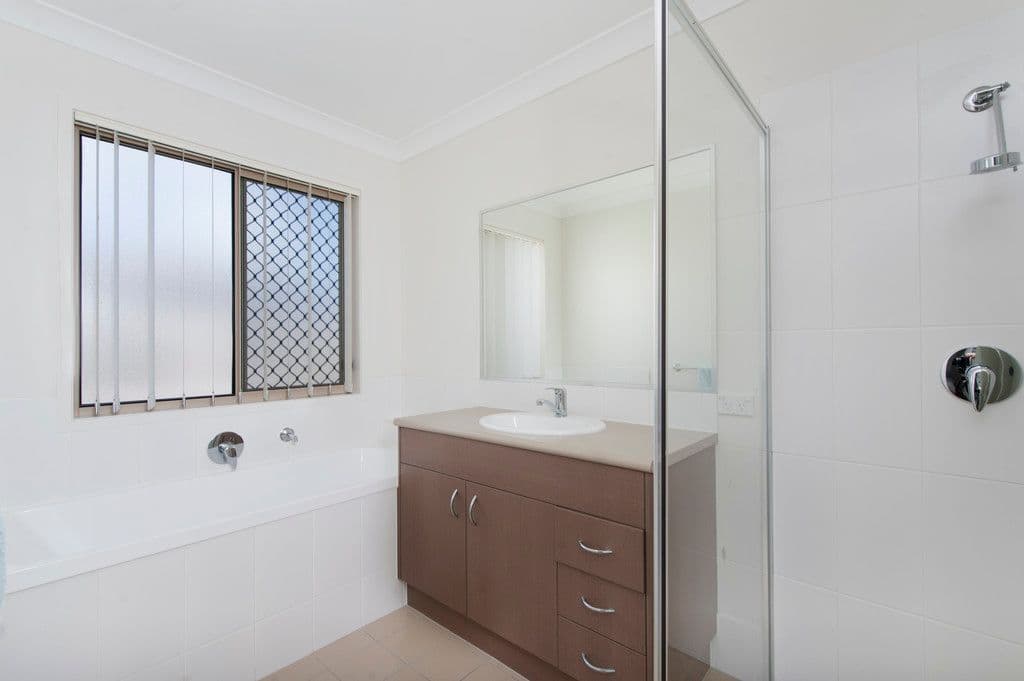 26 Gemview Street, CALAMVALE QLD 4116, Calamvale - Thumbnail 6
