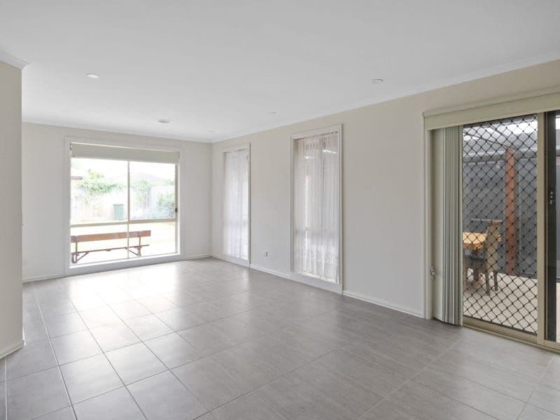 10 Sorrell Court, Altona Meadows VIC 3028, Altona Meadows - Thumbnail 4