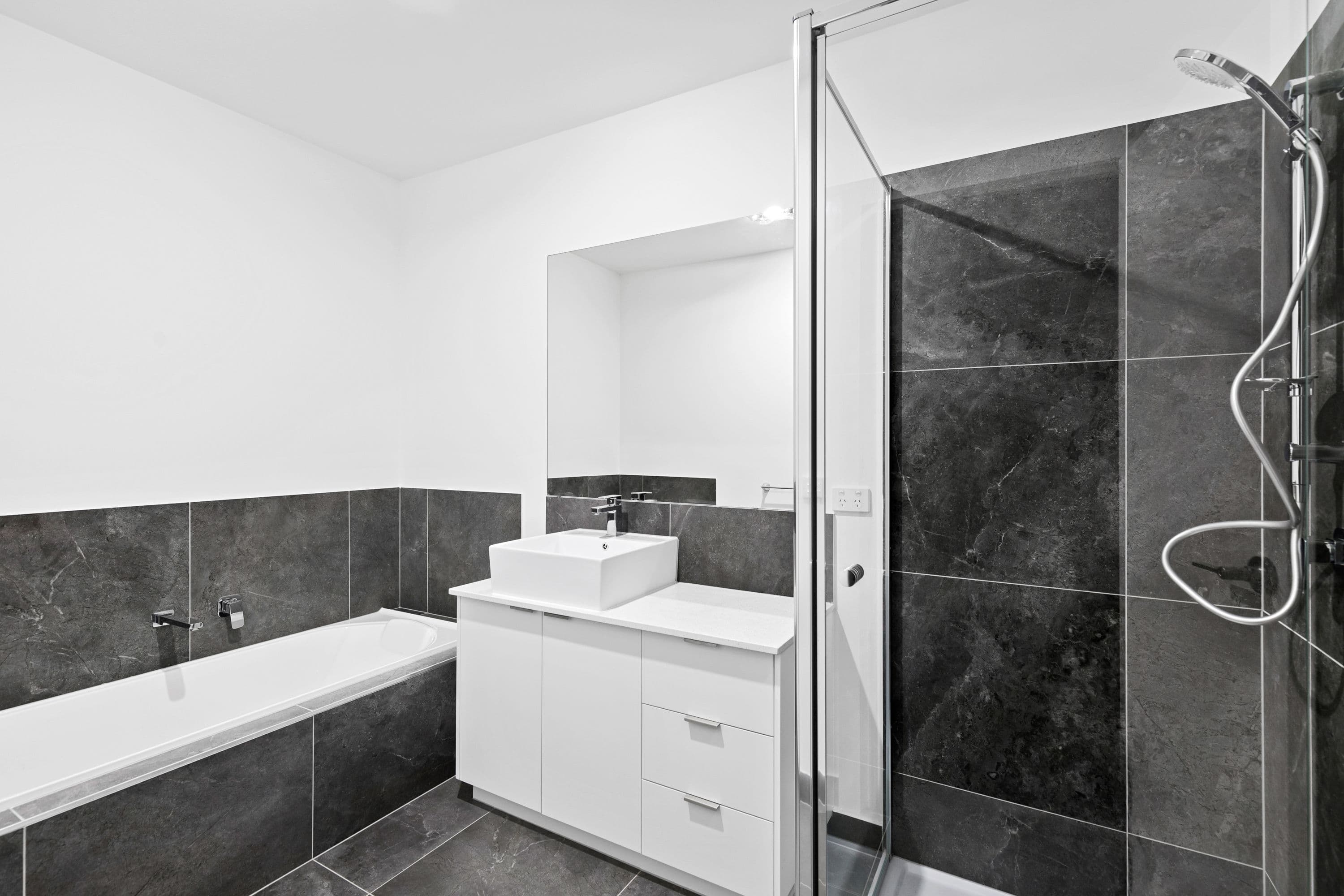 2 Laino Boulevard, Epping VIC 3076, Epping - Thumbnail 8