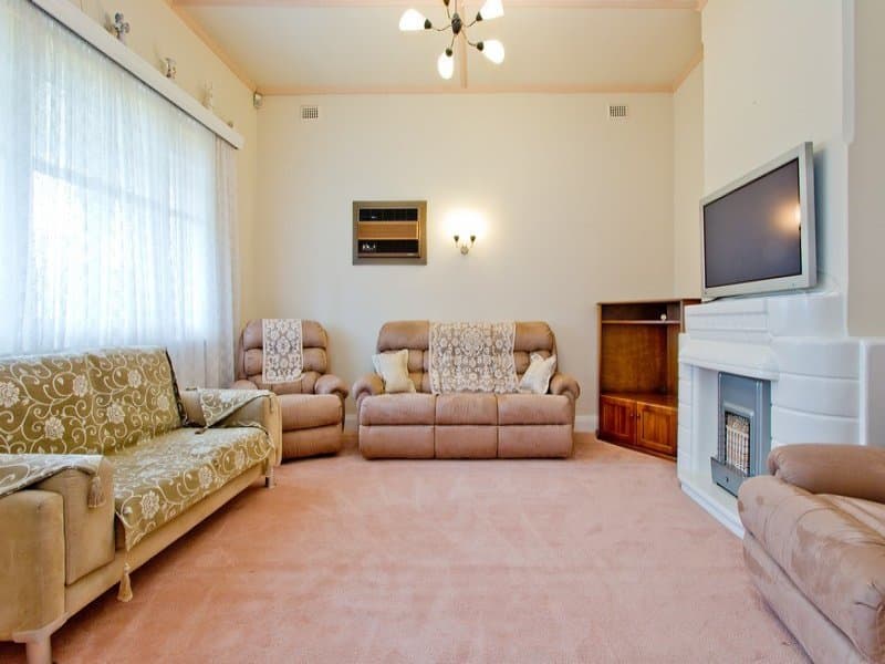 7 Fairbanks Street, Beverley - Thumbnail 2