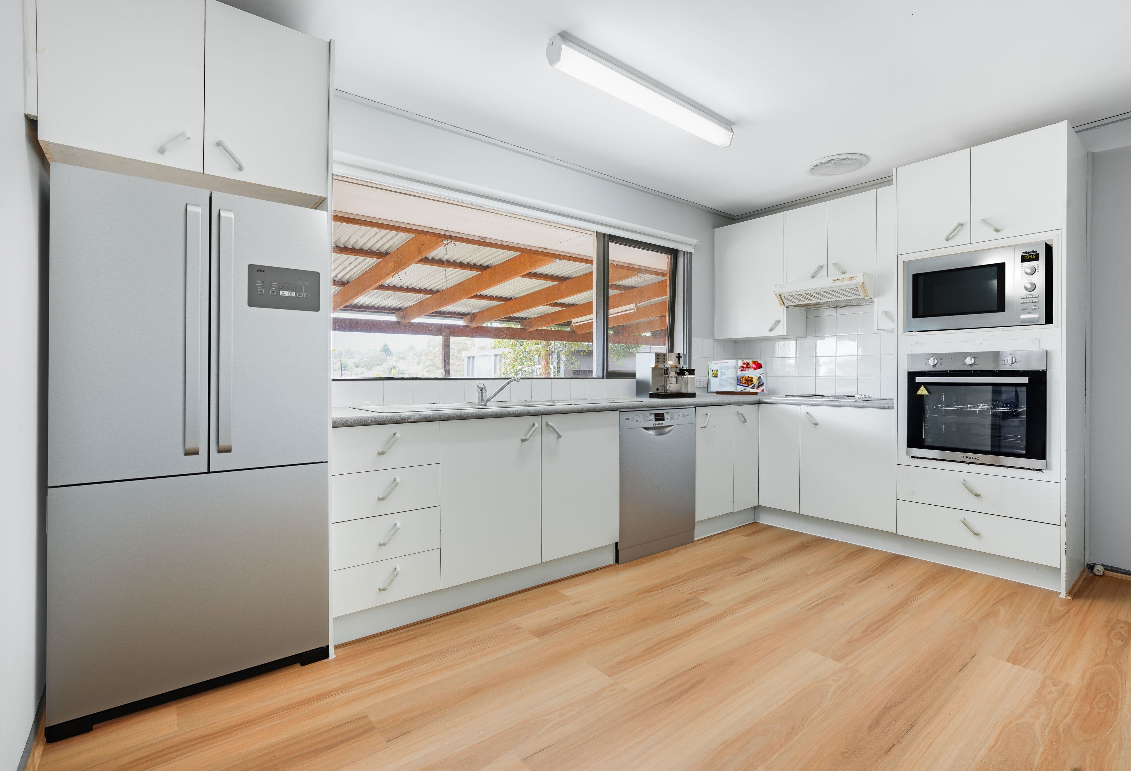 1 Lawn Avenue, Bradbury NSW 2560, Bradbury - Thumbnail 4