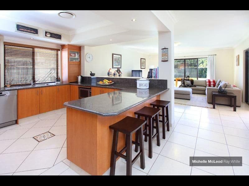 45 Blackbutt Place, BROOKFIELD QLD 4069, Brookfield - Thumbnail 4
