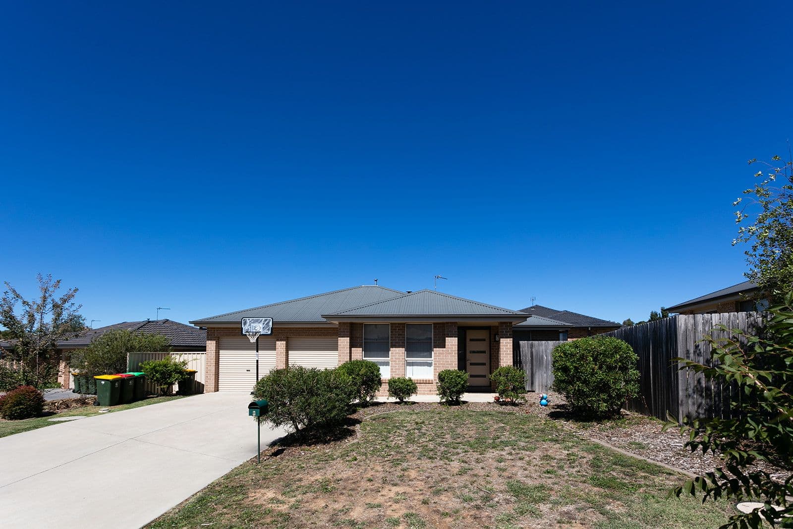 8 Sapphire Street, Orange - Thumbnail 3