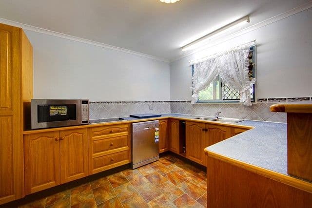 7 Marbella Street, CRANBROOK QLD 4814, Cranbrook - Thumbnail 4